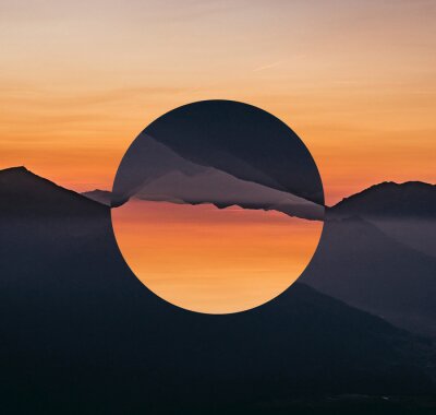 Obraz Abstrakcyjny krajobraz z zachodem słońca nad górami