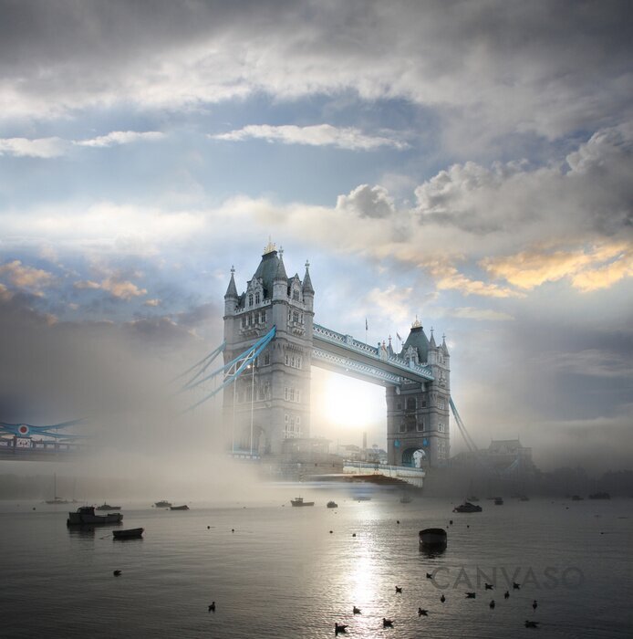 Obraz Architektura Tower Bridge we mgle