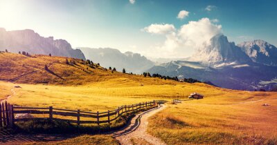 Obraz Cudowna alpejska dolina w Dolomitach