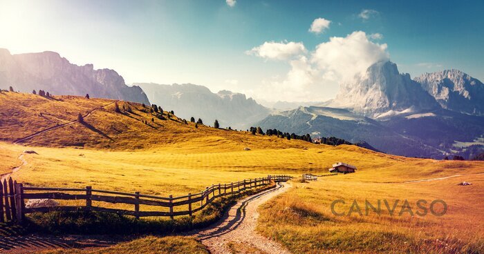 Obraz Cudowna alpejska dolina w Dolomitach