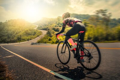 Obraz Kobieta na rowerze górskim