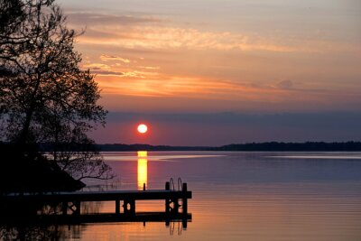 Obraz Natura nad jeziorem z zachodem słońca