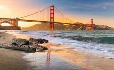 Obraz Plaża i widok na most w San Francisco