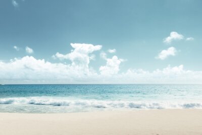Obraz Plaża morze i kłębiaste chmury